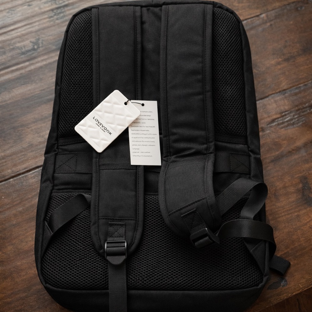 Lovevook brand new blue backpack with
USB. Three main pockets - Picture 3 of 8